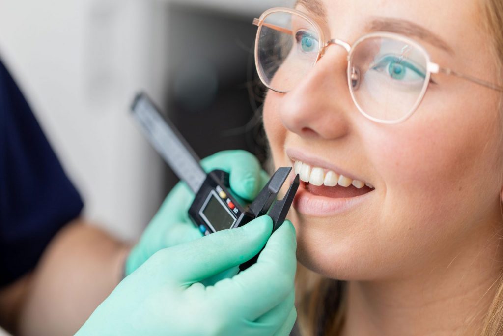 211208-Studio-Smiles-LR-143 | Studio Smiles Root Canal Therapy