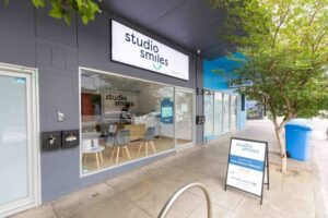 Studio-Smiles