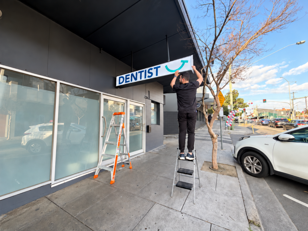 Dan on Sign | Studio Smiles